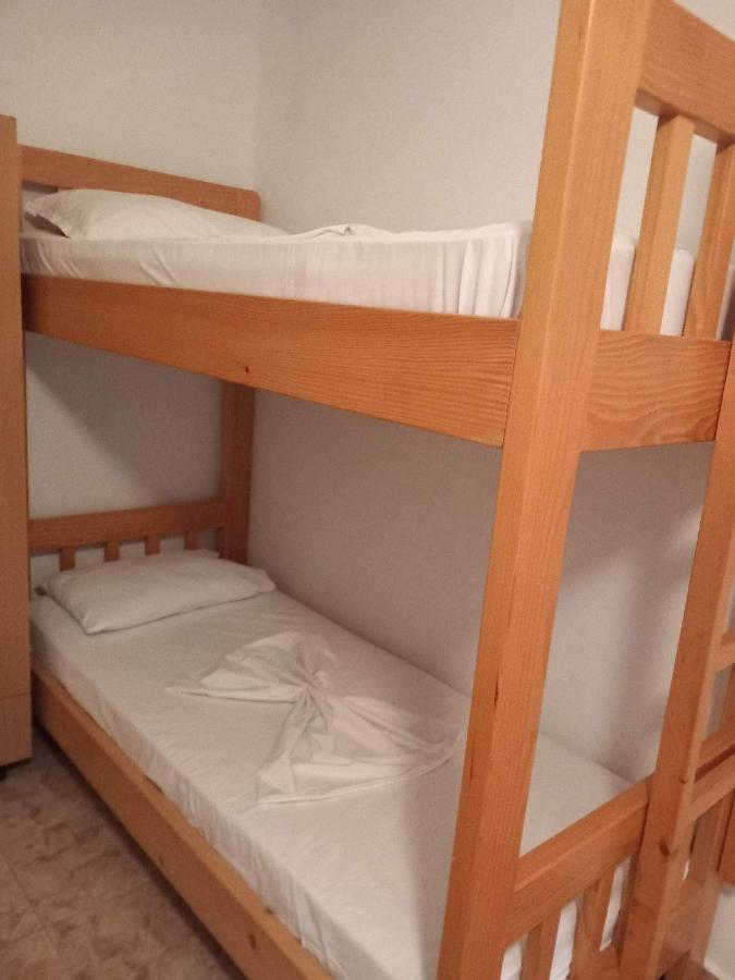 Irini'S Guesthouse Qeparo Ngoại thất bức ảnh